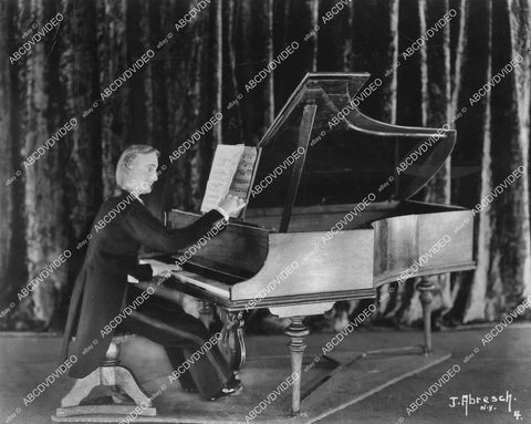 crp-11807 1945 puppet marionette at piano Diminutive Pianist of Salici's Puppets crp-11807