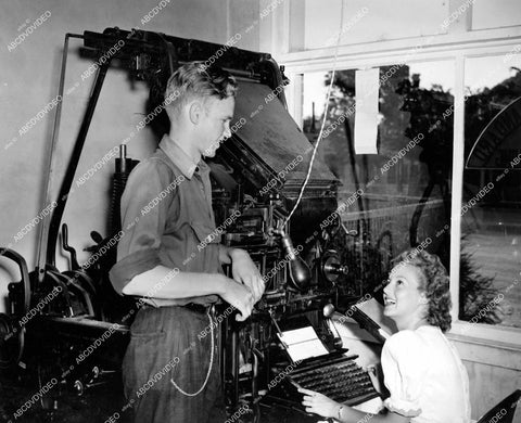 crp-11891 1943 Evelyn Keyes w Burnham Ford at local newspaper historic Hollywood filming location Kanab Utah crp-11891