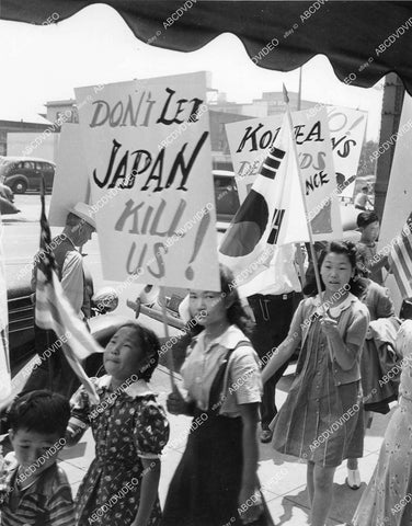 crp-11968 1940's news photo Los Angeles protestors for Korea Japan conflict crp-11968