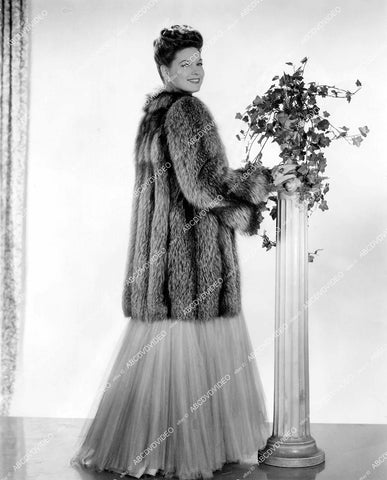 crp-12296 1942 beautiful Shirley Patterson fashion portrait crp-12296