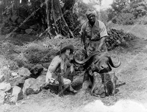 crp-12336 1920's Osa Johnson pics of African Safari w a trophy crp-12336