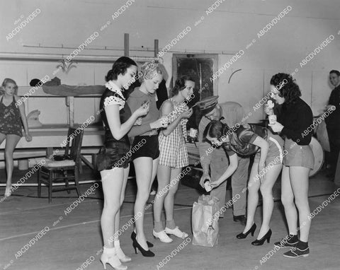 crp-01235 1937 chorus girls dancers take break from rehearsel MGM Studios film Broadway Melody of 1938 crp-01235