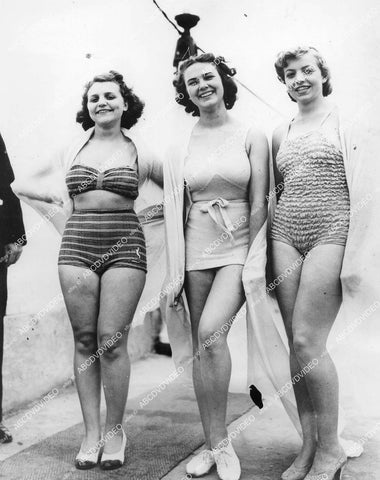crp-12469 1938 news photo British Glamour Girls Joy Baptist, Joan Powell, Ellen Soolberg crp-12469