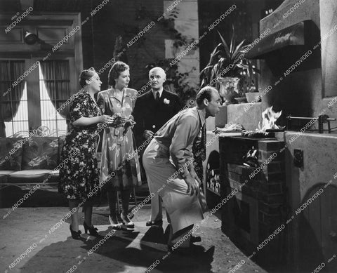 crp-12489 1942 Dave O'Brien, Lulumae Bohrman, Hillary Brooke, John Dilson short subject film Barbee-Cues crp-12489