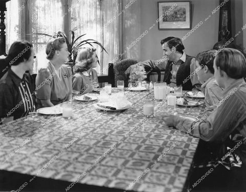 crp-12703 1940 Victor Killian, Dorothy Anne Seese, Edith Fellows, Dorothy Peterson, Tommy Bond, Bobby Larson film Out West with the Peppers crp-12703
