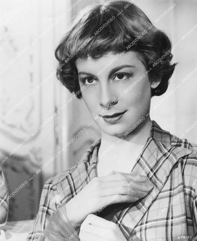 crp-12751 1951 pretty Brigitte Auber portrait French foreign film Under the Paris Sky aka Sous le ciel de Paris crp-12751