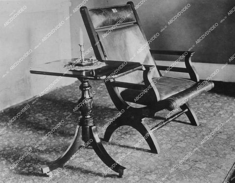 crp-12793 1923 news photo President Andrew Jackson's chair & table in his home "The Hermitage" crp-12793