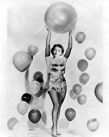 crp-13122 1940's unknown model in fishnets w ballons crp-13122