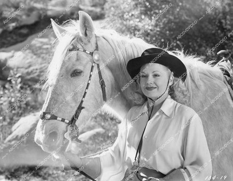 crp-13288 1946 pretty Patricia Knox w her horse film Gentlemen with Guns crp-13288