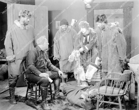 crp-13429 1924 Edith Johnson, Clark Comstock, Harry Woods, Frank Rice silent film Wolves of the North crp-13429
