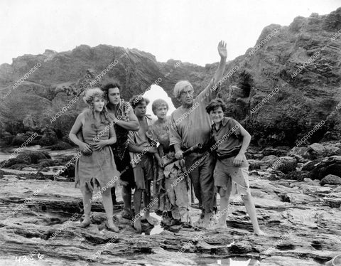 crp-13488 1925 Joe Bonomo, Margaret Quimby, Alfred Allen, Eva Gordon, Jack Murphy, Howard Enstedt silent film Perils of the Wild crp-13488