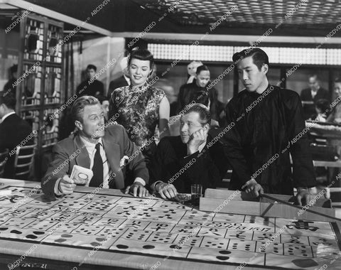 crp-13549 1953 Richard Denning, Nancy Gates play some Chinese dice craps game film Target Hong Kong crp-13549