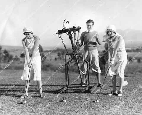 crp-13607 1930 Robert Montgomery, Dorothy Jordan, Penny Singleton practice golf w vintage swing machine film Love in the Rough crp-13607