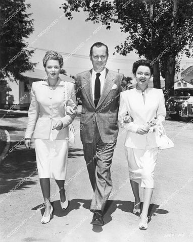 crp-13616 1947 Joan Harrison, Robert Montgomery, Wanda Hendrix go into production film Ride the Pink Horse crp-13616