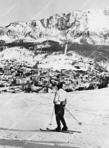crp-13683 1955 news photo Cortina D'Ampezzo Italy skiing hills for 1956 Olympic Games crp-13683