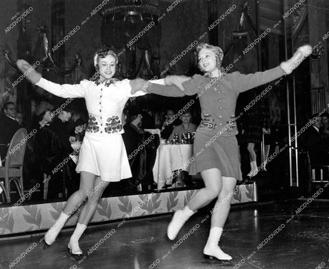 crp-13693 1939 ice skating fashion show Thekla Horn & Norah Gale NYC Style Review on Ice crp-13693