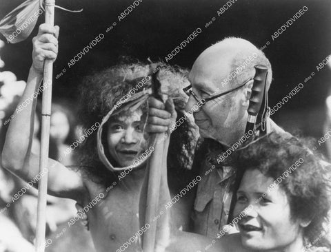 crp-01374 1972 TV documentary The Cave People of the Philippines - Island of Mindanao crp-01374