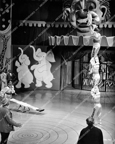 crp-14268 1945 specialty acrobat dancers The Cristianos Troupe film See My Lawyer crp-14268