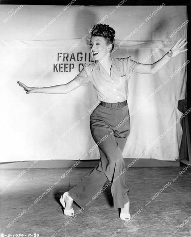 crp-14431 1946 beautiful Evelyn Keyes dance rehearsel film The Jolson Story crp-14431