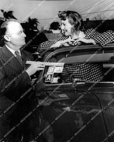 crp-14579 1942 Evelyn Keyes w city & DMV officials WWII A Card gas rationing compliance campaign crp-14579