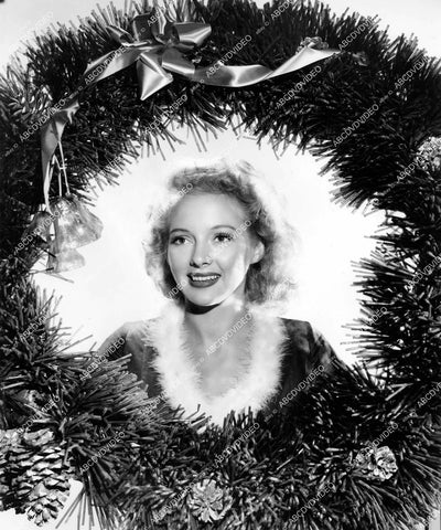 crp-14594 1943 lovely Evelyn Keyes fromed in Christmas Wreath film Nine Girls crp-14594