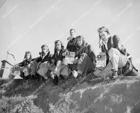crp-00145 1943 WWII news photo American flyers somewhere in China T J Clark W A Smith R L Lucia J M Williams R F Atkinson crp-00145