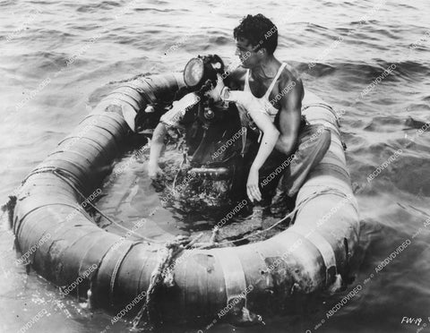crp-14746 1954 Antonio Centa, Dawn Addams w vintage scuba gear film Frogwoman crp-14746