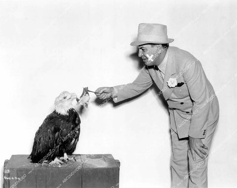 crp-14887 1935 director Charles Reisner loses scrap to bald eagle film It's in the Air crp-14887