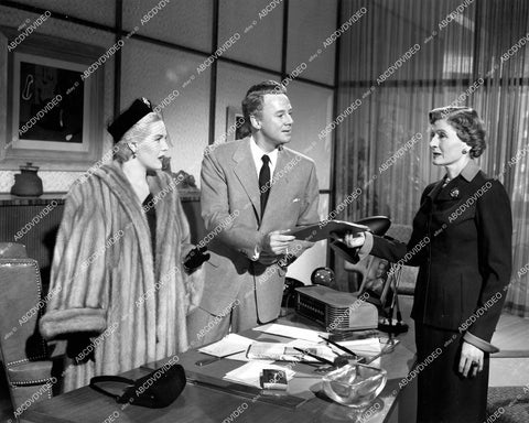 crp-14981 1951 Rita Corday, Van Johnson, Kathryn Givney film Too Young to Kiss crp-14981