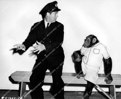 crp-15019 1944 Arthur Lake w Jiggs the chimp film Sailor's Holiday crp-15019