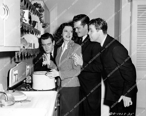 crp-15027 1944 Lewis Wilson, Jane Lawrence, Edmund MacDonald, Arthur Lake candid in kitchen film Sailor's Holiday crp-15027