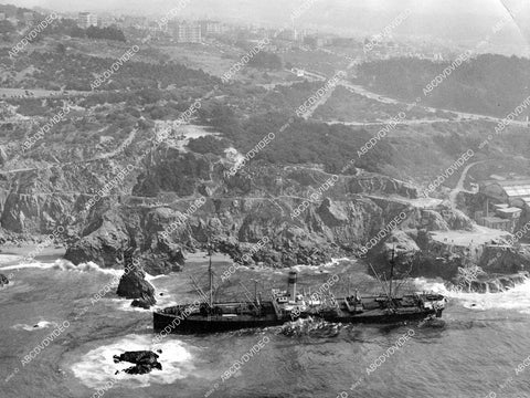 crp-15179 1936 freighter ship runs aground in San Francisco Bay during dense fog crp-15179