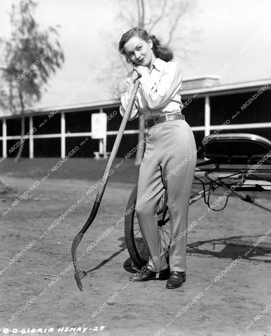 crp-15243 1947 Gloria Henry ready to bail hay film Sport of Kings crp-15243