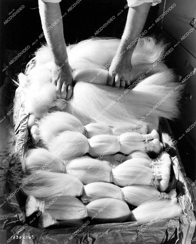 crp-15288 1938 MGM Studios hairdressers make wigs for Jack Dawn's makeup dept film Marie Antoinette crp-15288