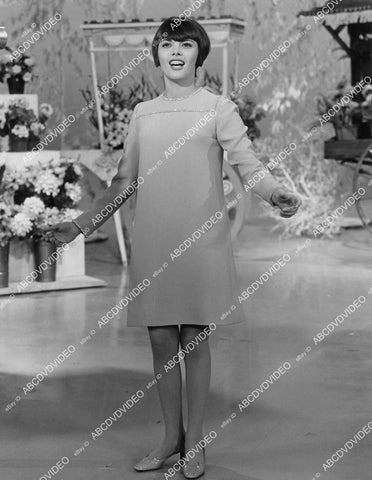 crp-01556 1967 French singer Mireille Mathieu TV The Danny Kaye Show crp-01556