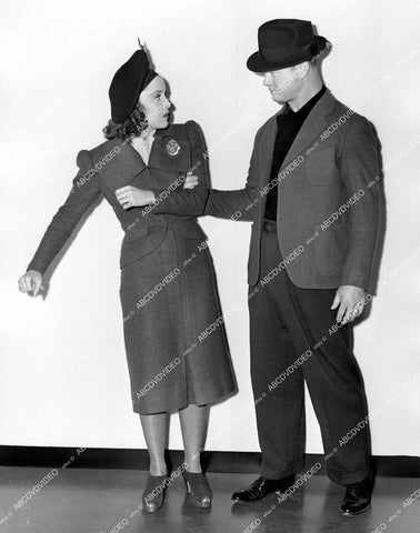 crp-16161 1939 Christina Welles demos female self defense Jiu-Jitsu on Rob Roy Crime Does Not Pay short subject film Money to Loan crp-16161