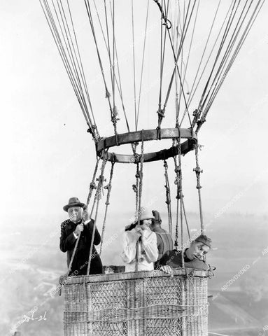 crp-16748 1927 Karl Dane, Marceline Day, Frank Currier in hot air balloon silent film Rookies crp-16748
