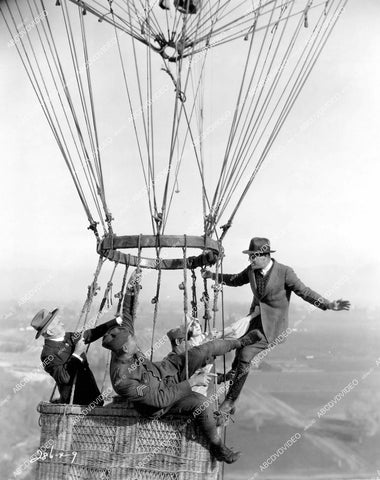 crp-16751 1927 Karl Dane, Marceline Day, Frank Currier in hot air balloon silent film Rookies crp-16751