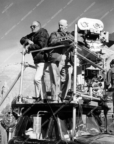 crp-17255 circa 1964 director John Sturges w crew and cinematographer unknown film crp-17255