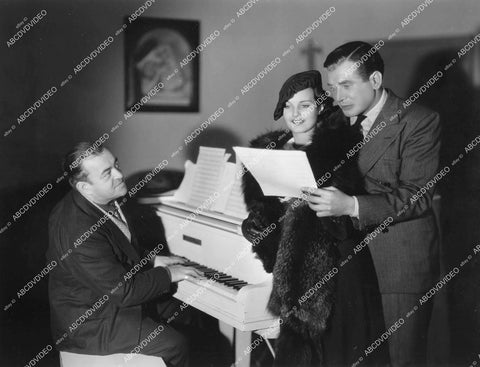 crp-17333 1936 director Victor Schertzinger, Rochelle Hudson, Harry Richman film The Music Goes Round crp-17333