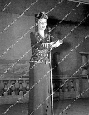 crp-17812 circa 1944 Janet Blair does USO type show at McChord Field, Washington crp-17812