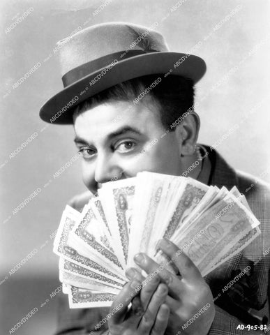 crp-18210 1938 Jimmy Savo fanning out the money film Reckless Living crp-18210