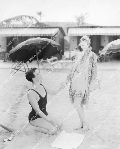 crp-01838 1928 Nick Stuart, Sally Phipps pre-code beach swimsuits silent film News Parade crp-01838