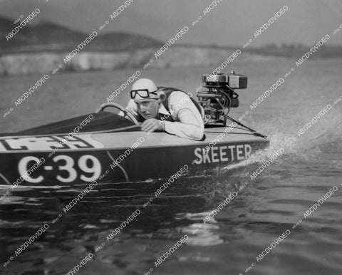 crp-01860 1935 boat racing Gene Richee in class A hydroplane Skeeter for Hearts Perpetual Gold Trophy Regatta crp-01860