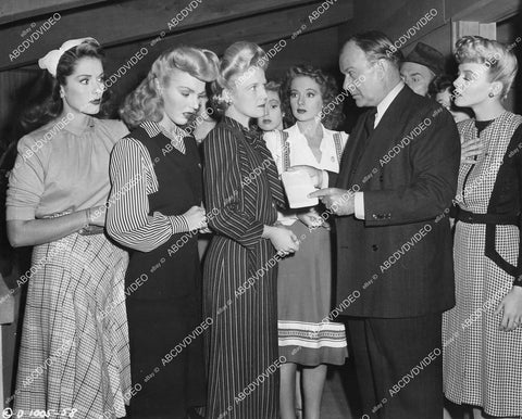 crp-02346 1944 Jinx Falkenburg, Nina Foch,Leslie Brooks,Shirley Mills,Evelyn Keyes,Ann Harding film Nine Girls crp-02346