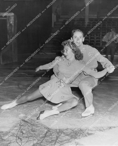crp-00234 ice skaters Marion Flaig Gordon Leary live stage play Ice Capades of 1943 crp-00234