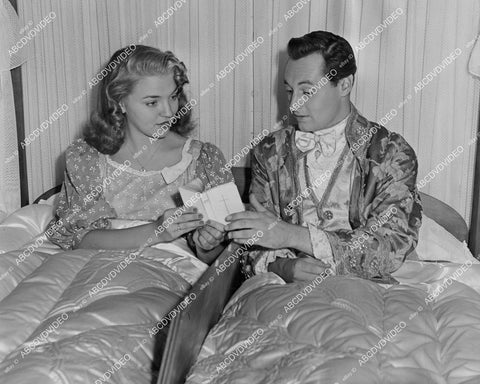 crp-00239 1941 Betty Niles Howard Johnson live stage play Pursuit of Happiness at Musart theatre crp-00239
