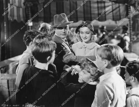 crp-02635 1936 Chester Morris, Marian Marsh w kids at carnival film Counterfeit crp-02635