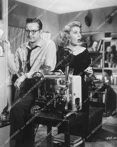 crp-00269 1960 Jayne Meadows Steve Allen load the 16mm projector film College Confidential crp-00269
