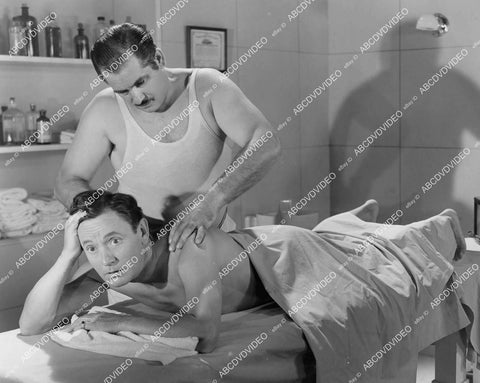 crp-02833 1939 Roscoe Karns gets a massage film Dancing Co-Ed crp-02833